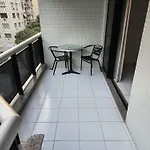 Quarto, Sala E Varanda Em Copa